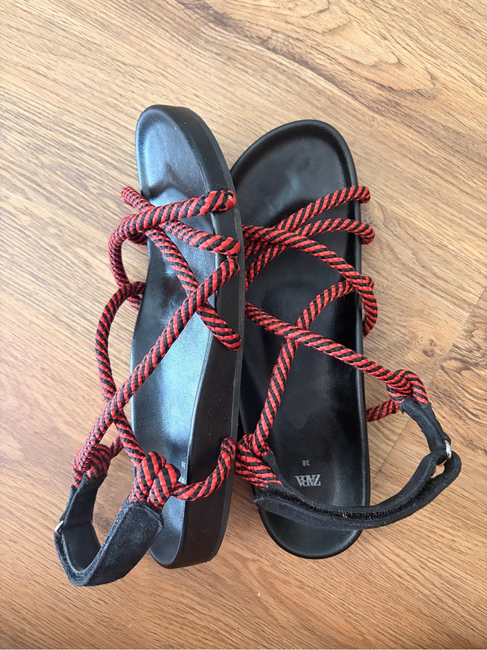 ZARA Black Sandals with Red Rope Crisscross Straps - Picture 3 of 5